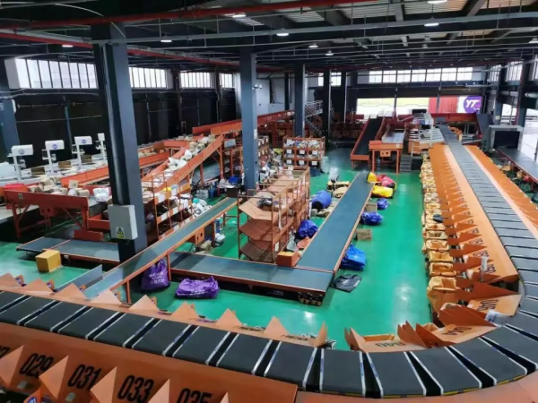 走出通達系同質化競爭，圓通連續2月單票收入增高，時效成菜鳥系第一，數字化轉型降低執行成本