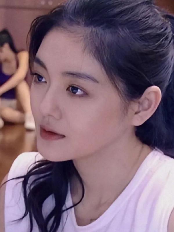 塌鼻子小五官的扁平臉也能成為美人? 塌鼻子小五官的扁平臉也能成為美人?