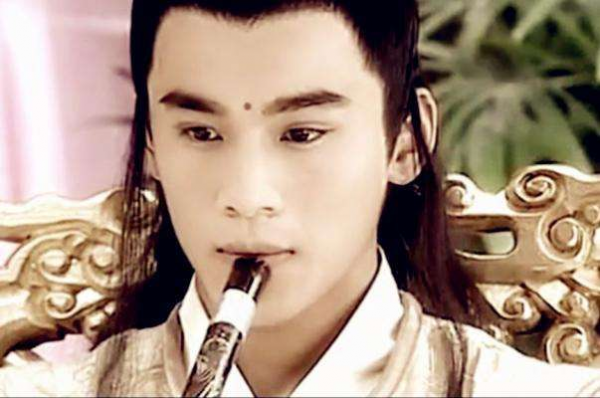 古裝美男有短板：李易峰發福，任嘉倫腿短，成毅全靠“破碎感”？