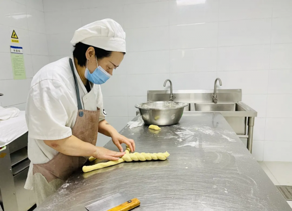 惠水路幼兒園大廚的一天——慶祝建黨100週年之傳遞正能量