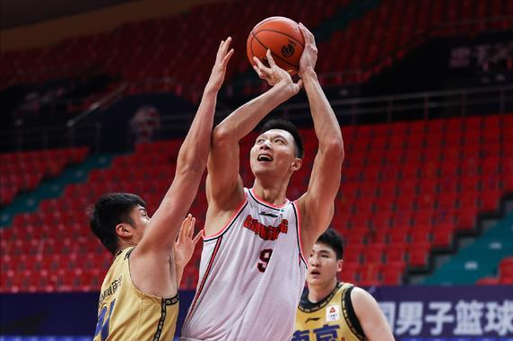 16投11中砍下31分6籃板助攻的老將，誰可輕視