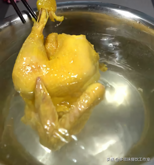 川菜代表之一,麻辣鮮香的四川椒麻雞,配方教程一看就會 川菜代表之一,麻辣鮮香的四川椒麻雞,配方教程一看就會