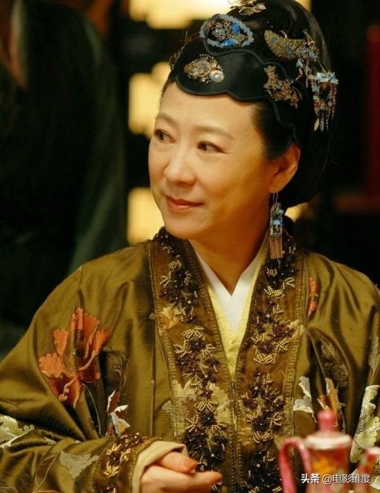 72歲老戲骨王馥荔：巔峰時選擇結婚做顧家媽媽，今兒子是她的驕傲