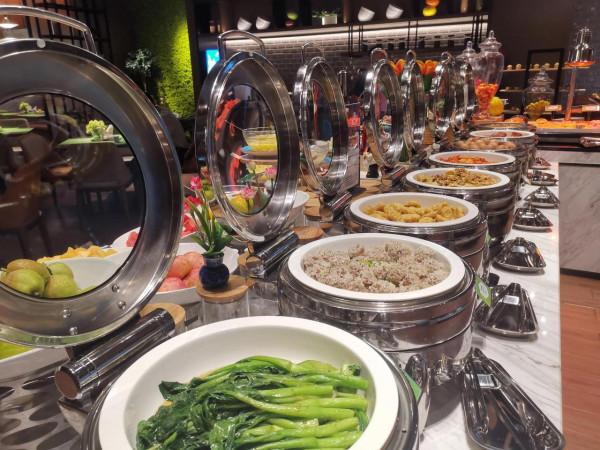 希爾頓的早餐很給力,還是喜歡牛雜麵配咖啡 希爾頓的早餐很給力,還是喜歡牛雜麵配咖啡