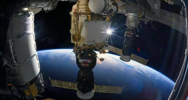 首見!從空間站實拍神舟十三飛船,我們終於也有這個角度的照片了 首見!從空間站實拍神舟十三飛船,我們終於也有這個角度的照片了