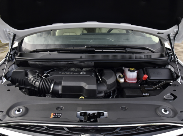 網傳豐田賽那最高加6萬，是自主品牌不香了，還是GL8提不動刀了？