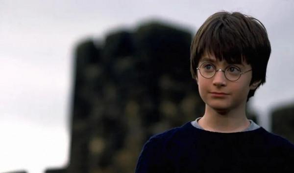哈利波特二十週年主演再聚首,男大十八變,網友直呼還我魔法少年 哈利波特二十週年主演再聚首,男大十八變,網友直呼還我魔法少年
