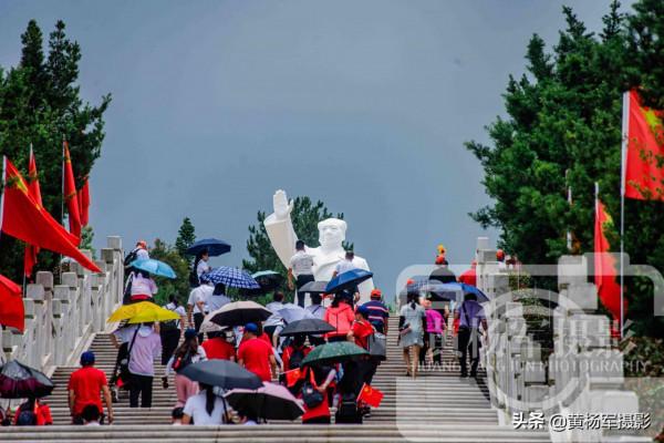 中國一雕像完工長達40年，現成為“寶貝”，每天引萬人參觀為啥？