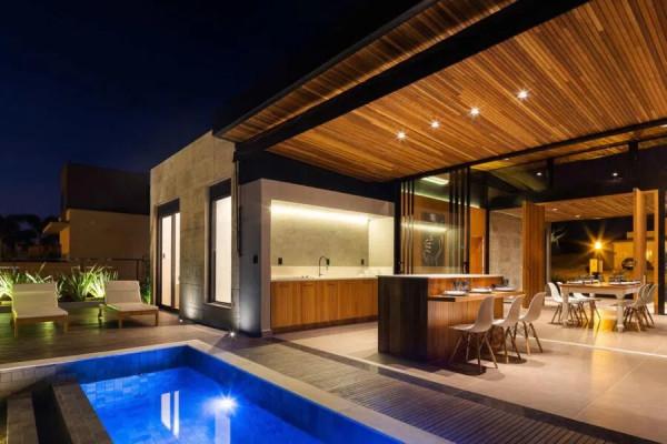 遠離城市的獨棟別墅,自帶游泳池、小花園、室外餐廳廚房,美極了 遠離城市的獨棟別墅,自帶游泳池、小花園、室外餐廳廚房,美極了