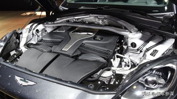 豪華買添越，運動買Urus，那既要豪華也要運動呢？