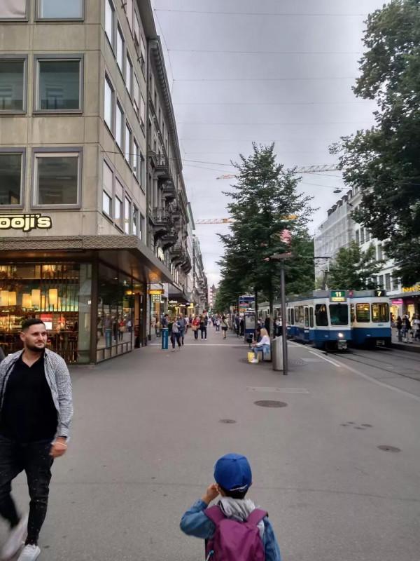 世界上哪條大街是金子鋪成的？