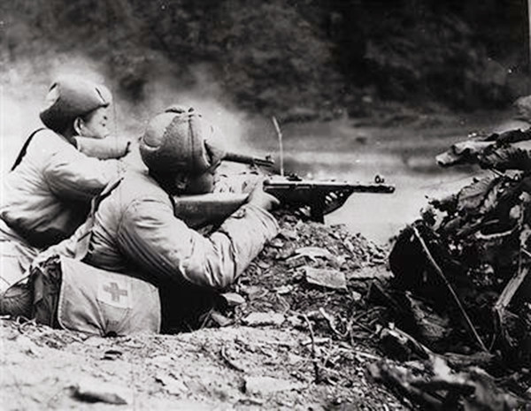 朝鮮戰爭功勳排長，一個排傷亡4人殺掉356美軍，毛主席超規格招待