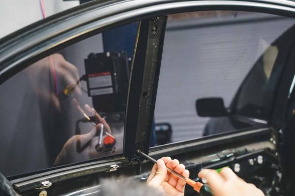 「兼修內外」整備一臺08年的寶馬730LI,重覽那年登陸的絕塵風華 「兼修內外」整備一臺08年的寶馬730LI,重覽那年登陸的絕塵風華