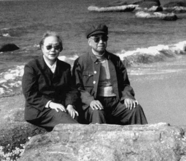 1981年，74歲的蕭克回鄉來到蕭亮家，蕭克感嘆：蕭家只剩我一人了