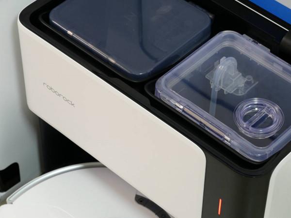 自清潔掃拖機器人橫評:美的W11與石頭G10清潔大作戰 自清潔掃拖機器人橫評:美的W11與石頭G10清潔大作戰