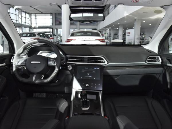 實惠的緊湊型SUV，實拍哈弗F5，油耗6.6L