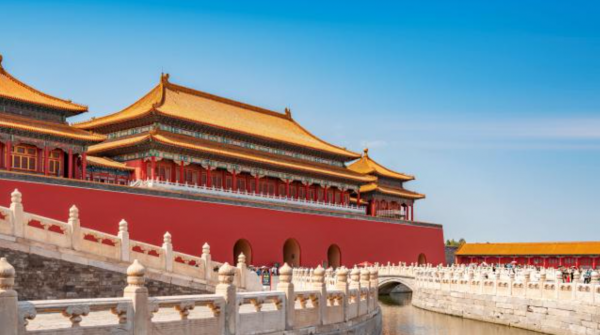 37歲山東小夥用20元娶回新娘，湯勺餵養47年，稱：自己的福分