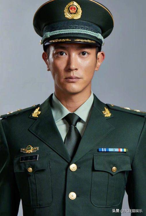 演軍人有味道的男演員，只服這8位，演技好不說還一身正氣
