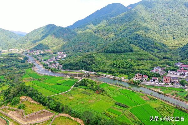 冷灣水庫，紅杉絢爛，豪門人家，水岸風景