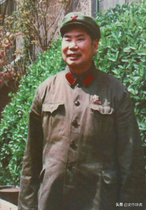 1955年授銜時，有十位開國上將被當場任命為軍區司令，他們都是誰