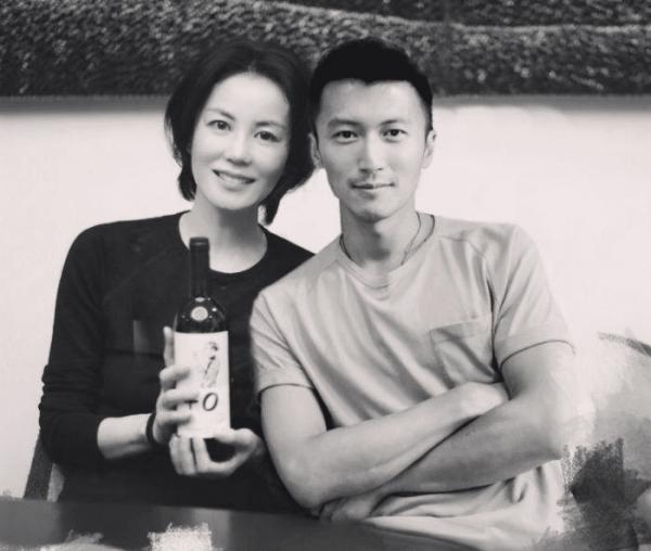 王菲謝霆鋒複合七週年有驚喜!將一同亮相中秋晚會,二人帥照曝光 王菲謝霆鋒複合七週年有驚喜!將一同亮相中秋晚會,二人帥照曝光