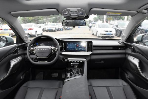 畢業季的年輕人,10萬元預算買什麼車更具價效比? 畢業季的年輕人,10萬元預算買什麼車更具價效比?