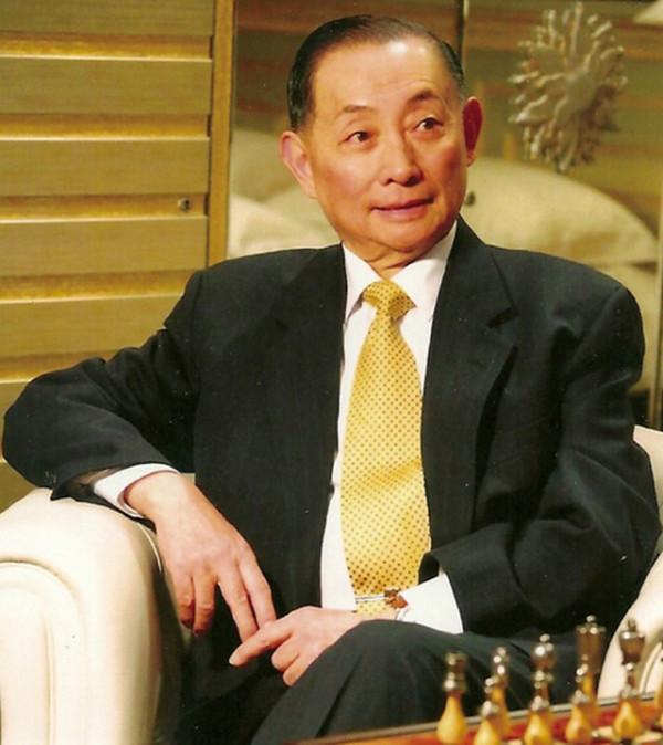 京劇大師梅葆玖評價李玉剛：打著梅蘭芳旗號，卻是博人一笑的小丑
