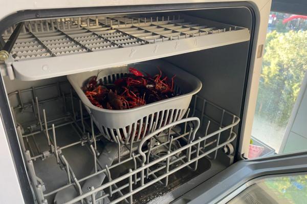 洗碗機怎麼選?哪一種好用?我家換了三臺洗碗機,可以說一說感受 洗碗機怎麼選?哪一種好用?我家換了三臺洗碗機,可以說一說感受