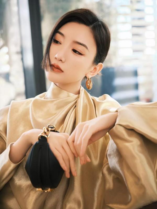 FENDI 2022春夏女士系列欣賞