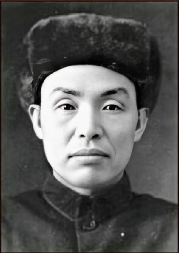 1955年，一野四軍2人授中將軍銜，6人授少將軍銜，1人大校軍銜