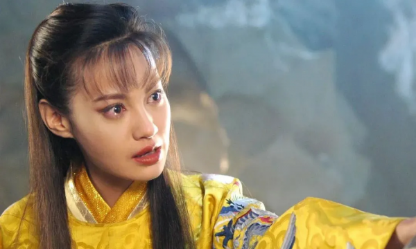 過氣女藝人的窘況：顏值跌落、身體不好、直播尷尬，時不時被扎心