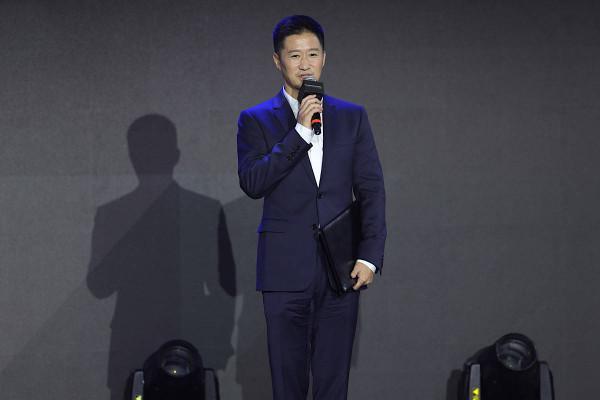 吳京當主席為青年導演評獎頒獎：中國電影的未來一定是屬於你們的