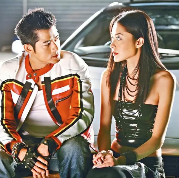 8位“換頭改命”的女明星，楊紫臉蛋已僵硬，鞠婧禕靠換頭出圈