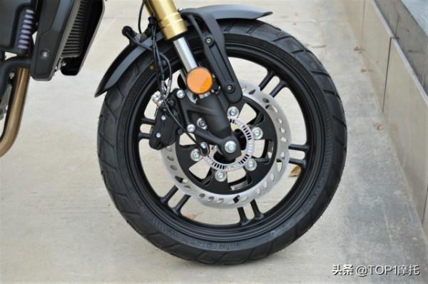 好騎、操控靈活、價效比高 無極300AC新款到店實拍