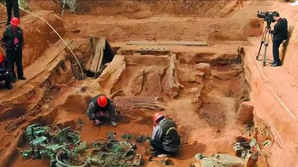 河南郭莊村發現楚國流沙墓，防盜措施很是高明，主人身份至今成謎