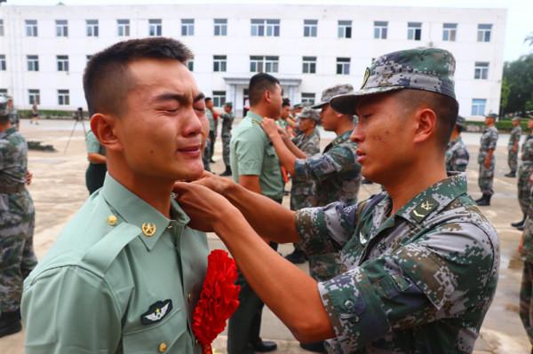 戰友，願你今朝卸甲揚帆新徵程