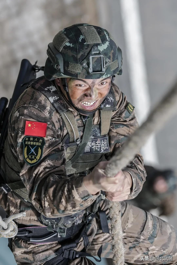 寒風冽冽旌旗展,精武強能練兵忙 寒風冽冽旌旗展,精武強能練兵忙