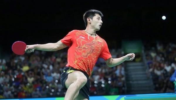 分手景甜後，張繼科再被爆出新戀情？開豪車看電影逛超市極其甜蜜