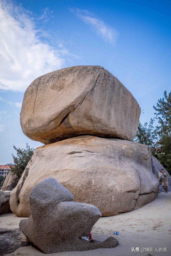 廣東惠州有個網紅海邊公園，幾十噸巨石隨風搖擺，蘇東坡還寫過詩