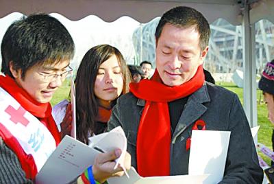 孝順的濮存昕：悉心照顧病母和弟弟的遺孀，成父親最大的驕傲