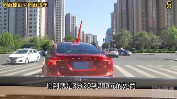 車輛路口掉頭,正確和錯誤示範對比,不僅是被拍處罰那麼簡單 車輛路口掉頭,正確和錯誤示範對比,不僅是被拍處罰那麼簡單