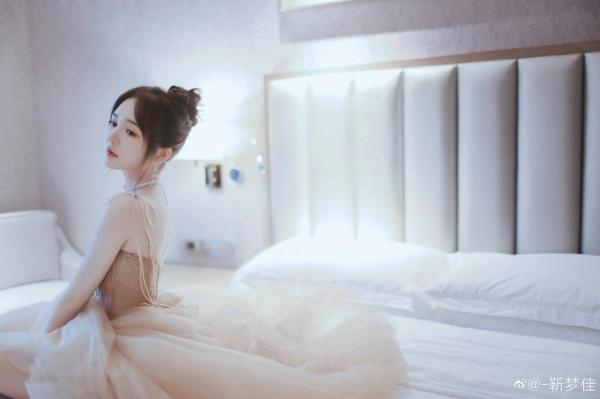 春日物語靳夢佳