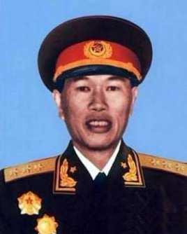 1955年授銜時，十二大軍區的司令員都是誰，他們被授予了什麼軍銜