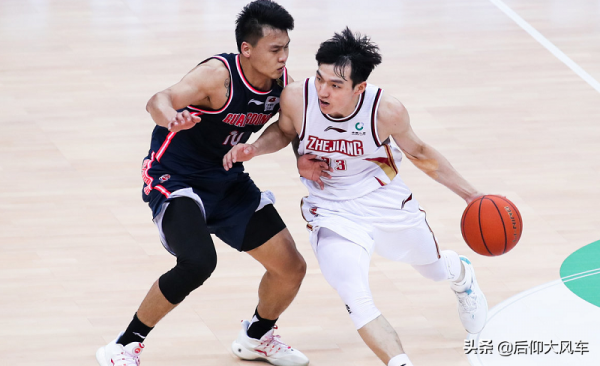 CBA排名：單節31-7遼寧逆轉廣廈登頂！三巨頭79分上海大勝首鋼