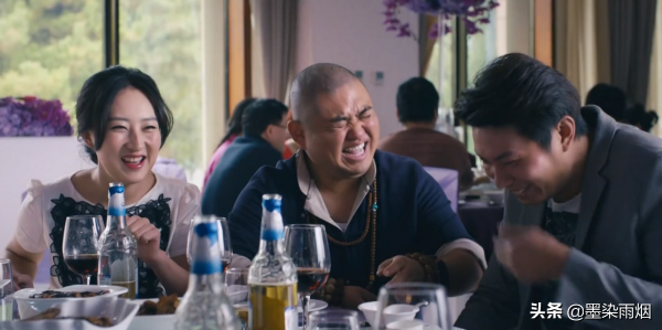 “臥龍鳳雛”來頭不小,一個和佟麗婭是同學,一個靠“遺照”走紅 “臥龍鳳雛”來頭不小,一個和佟麗婭是同學,一個靠“遺照”走紅