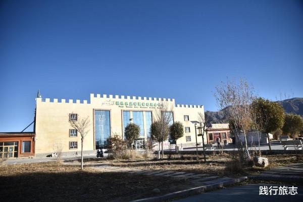 新疆邊境之城塔縣,和阿富汗僅一山之隔,是白人聚集地 新疆邊境之城塔縣,和阿富汗僅一山之隔,是白人聚集地