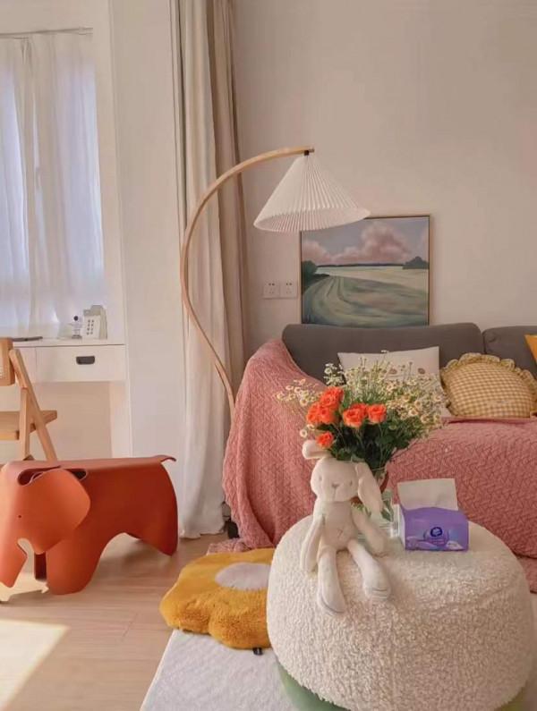 女主4&period;5W裝80㎡小兩居，硬裝超簡單，完工超好看，堪稱省錢教科書