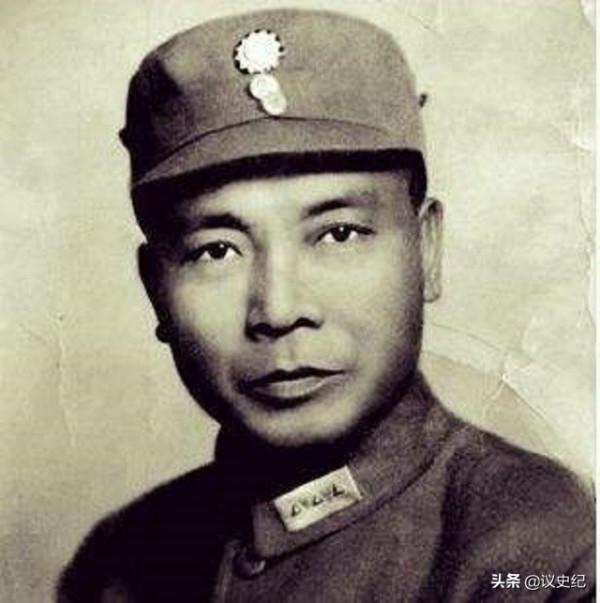 1938年臺兒莊戰役，蔣介石三次親臨戰場督戰，他都做了些什麼？