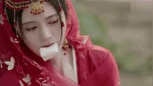 五官亂飛、演技尷尬！這些娛圈的&OpenCurlyDoubleQuote;木頭美人&rdquo;，求你們別演戲了