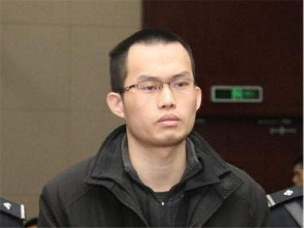 復旦“投毒男”林森浩毒死舍友，被判死刑，177名師生卻為他求情